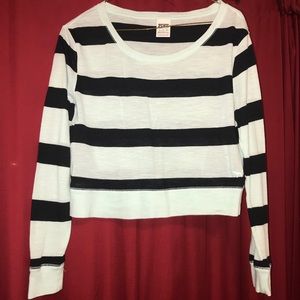 Victoria’s Secret long sleeve crop top